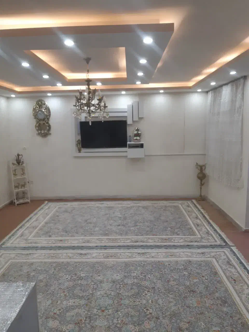 آپارتمان دیالمه