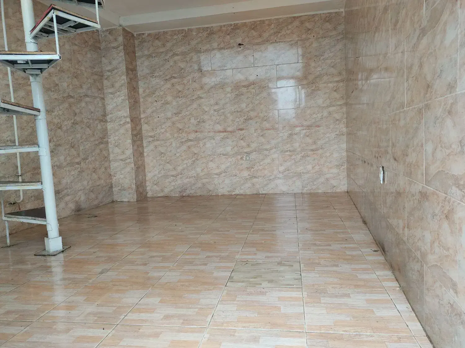 اجاره مغازه در مولوی