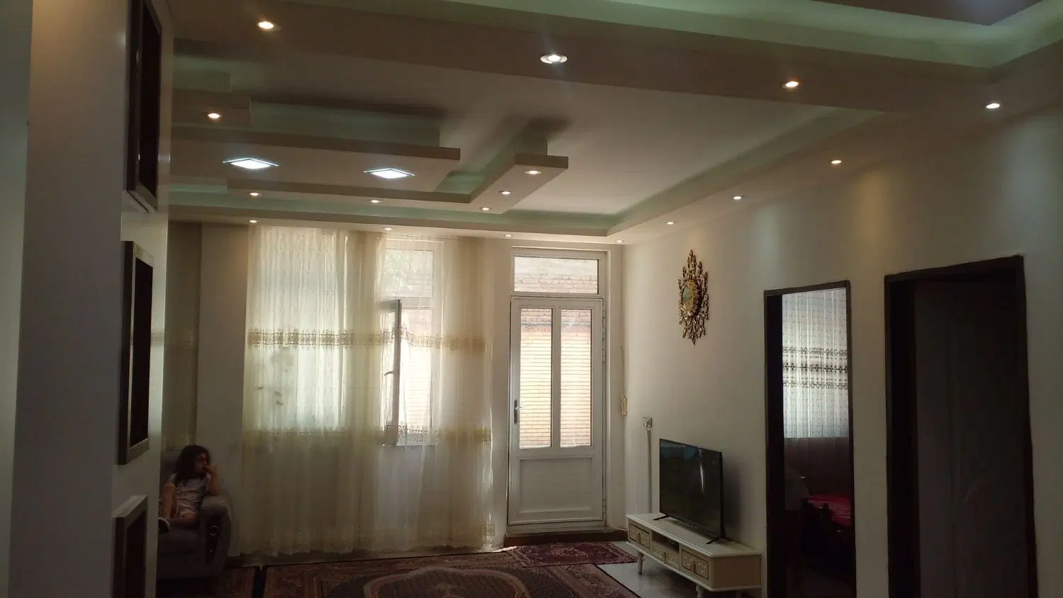 فروش واحد از دوطبقه طبقه همکف در شهرک زرناس