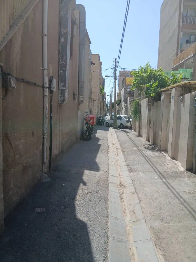فروش ملک دربستی کلنگی قابل سکونت