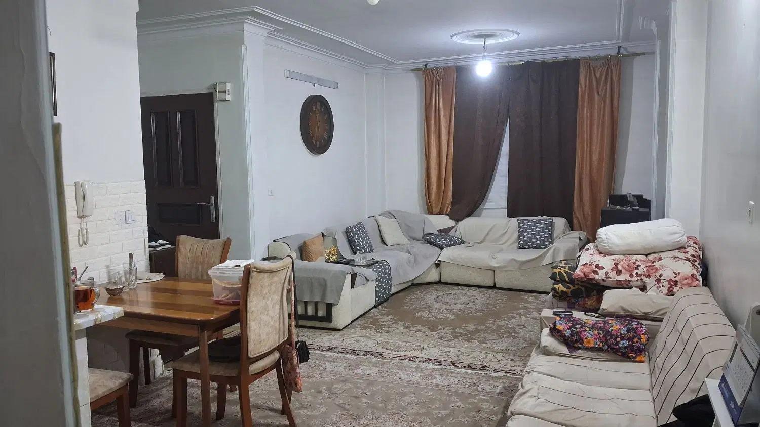 میدان معلم  ۵۸ متر طبقه دوم + انباری