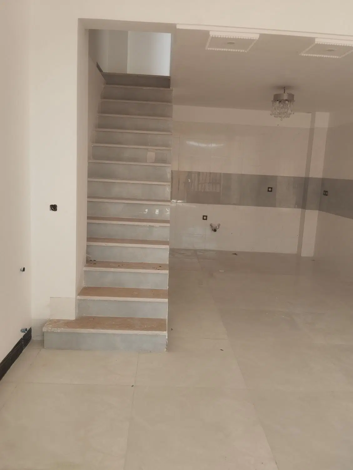 خانه سه فصلی نزدیک خیابان سراسیاب