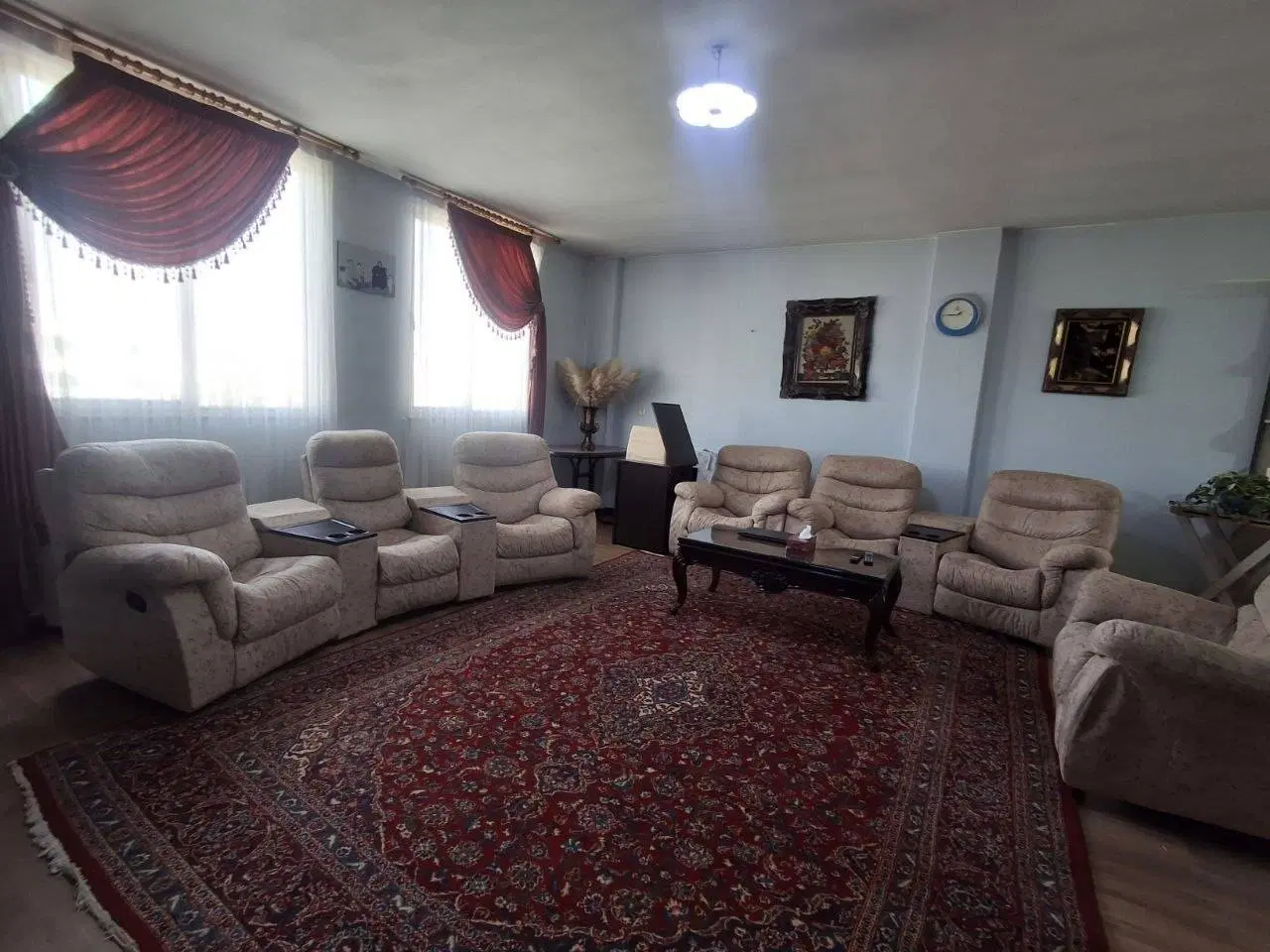 فروش واحد مسکونی در فاز 2 اندیشه