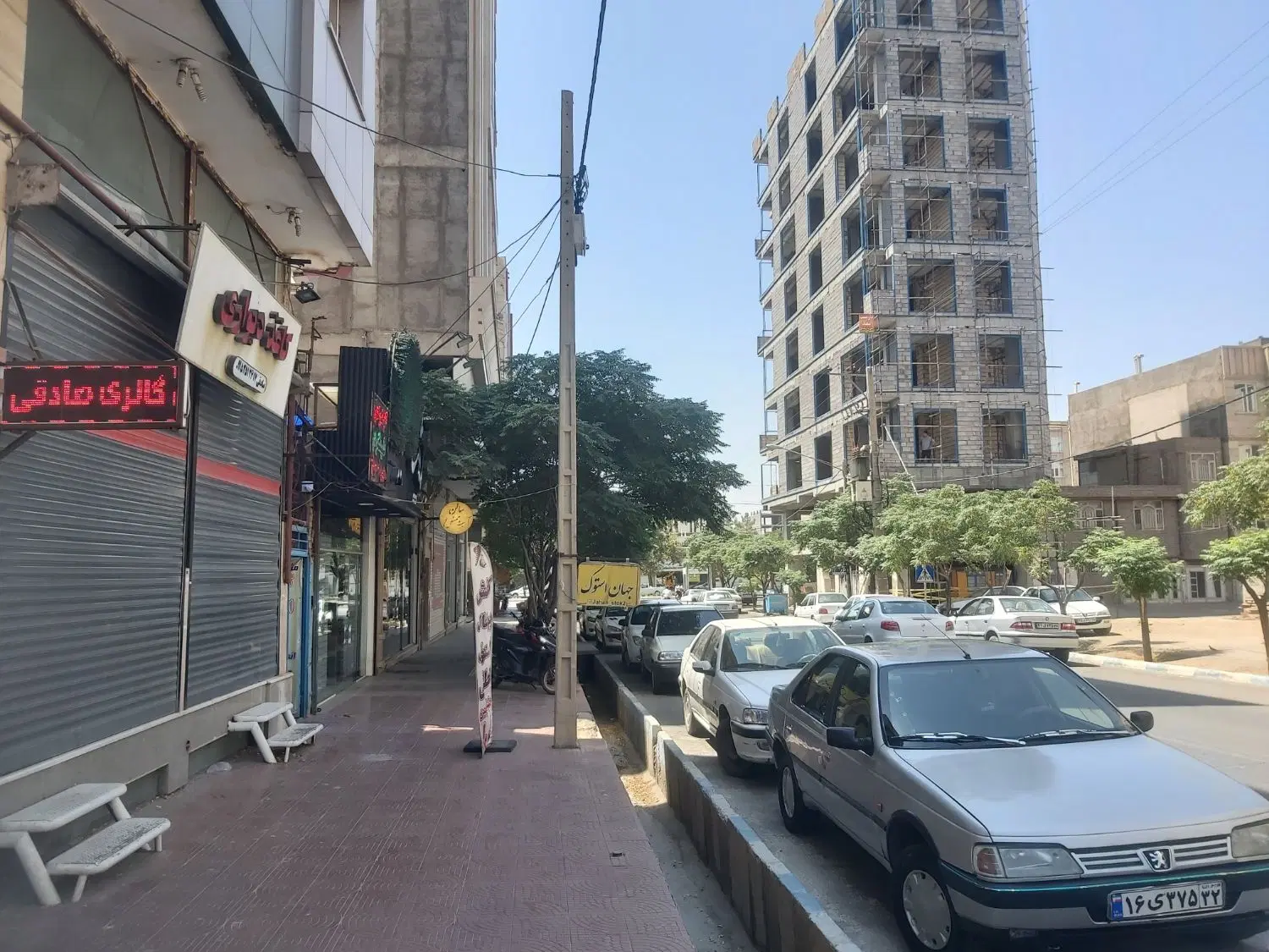 مغازه ی ۲۰ متری اول نور تک برگ سند