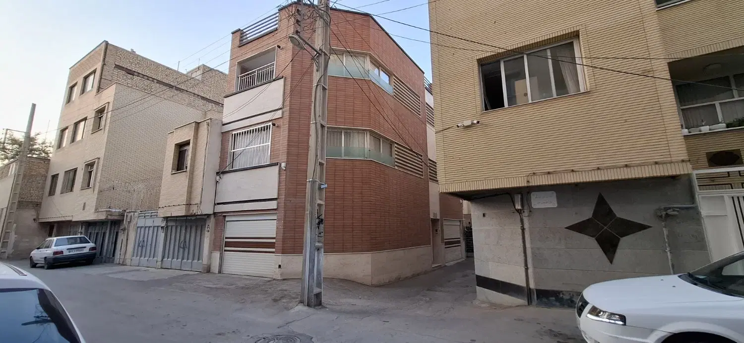 فروش طبقه دوم آپارتمان ۶۳ متری ، حمزه شمالی