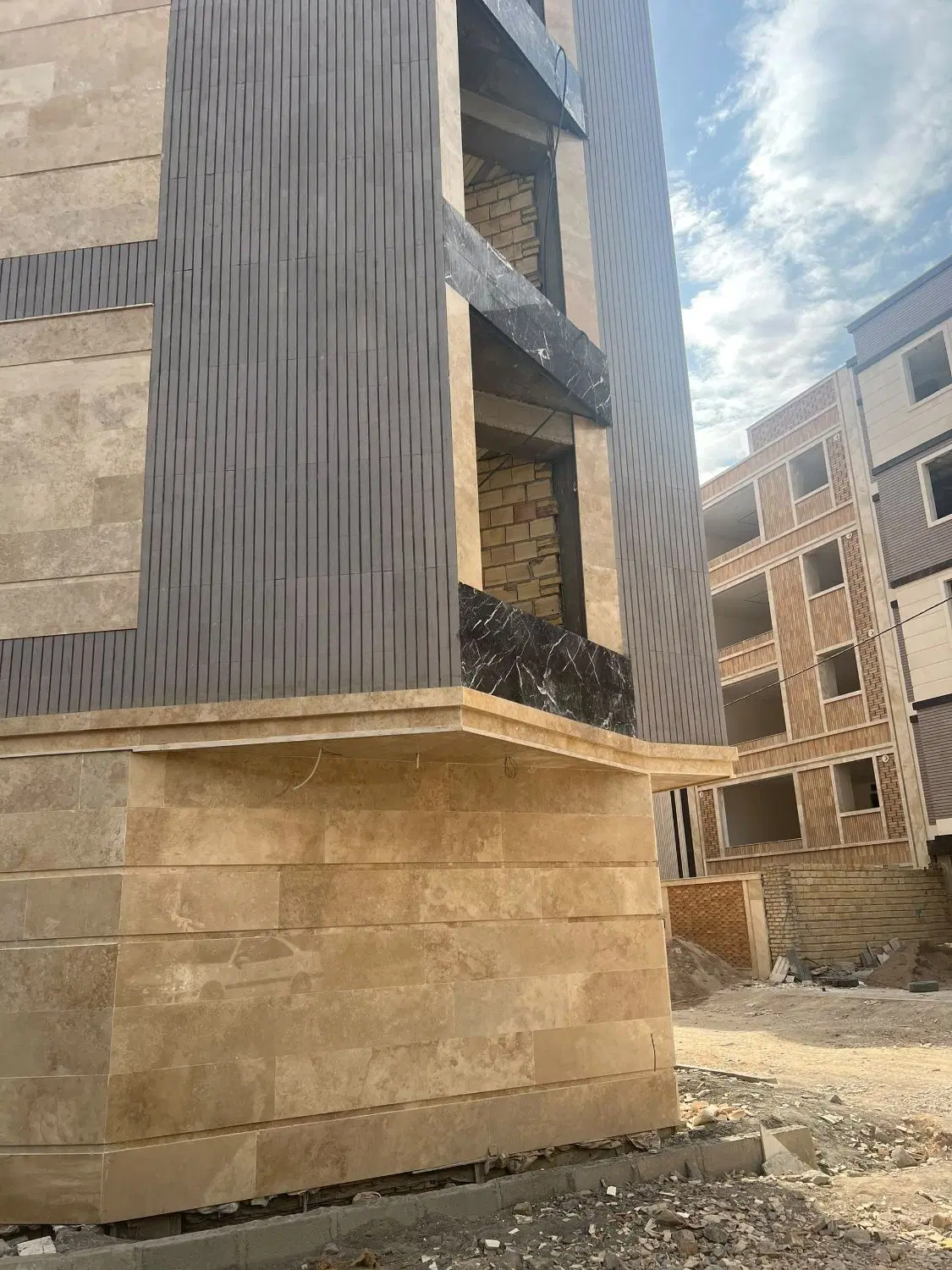 آپارتمان 300متری شهرک کوهسار تک واحدی