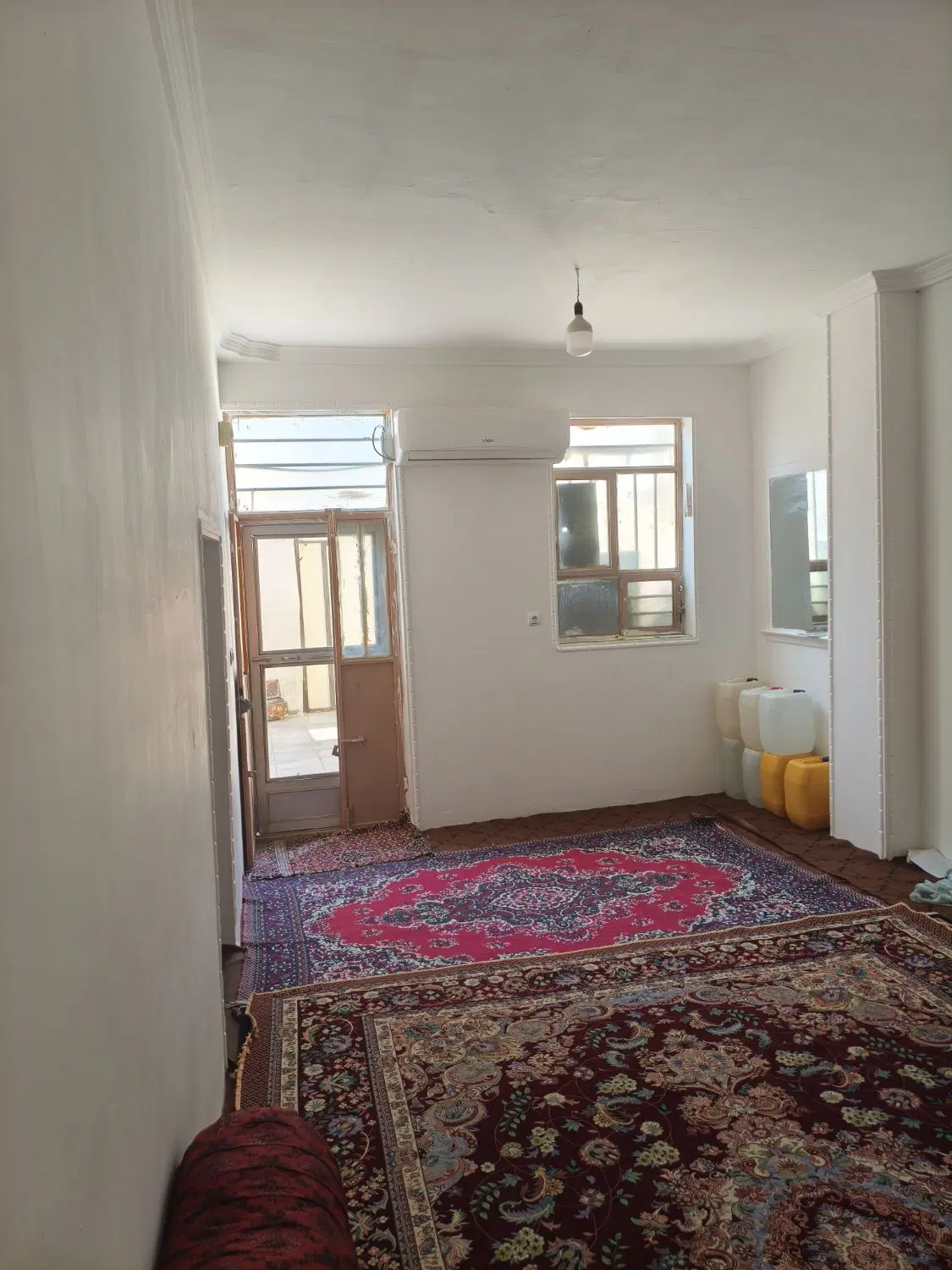 خانه ویلایی رسالت 84
