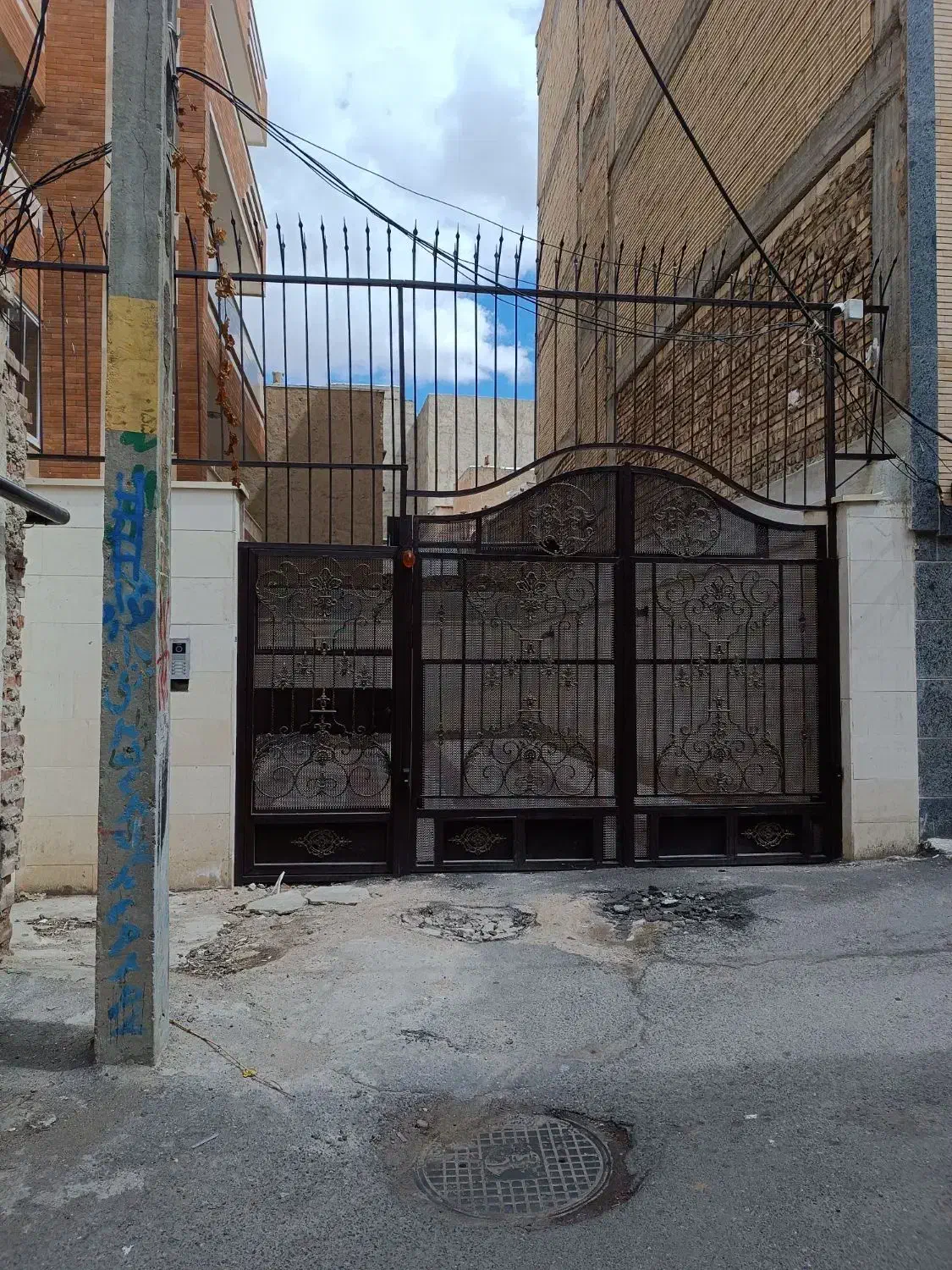 آپارتمان نوساز حافظ پارکینگ مهمان