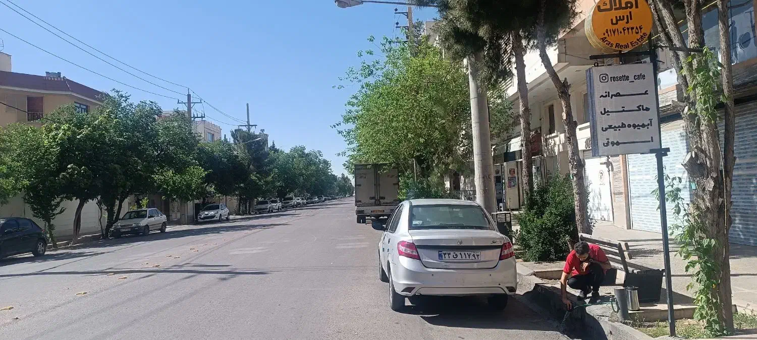 فروش واجاره تعدادی واحد تجاری