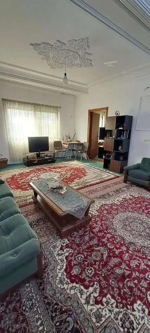 آپارتمان واقع در خیابان بهشتی