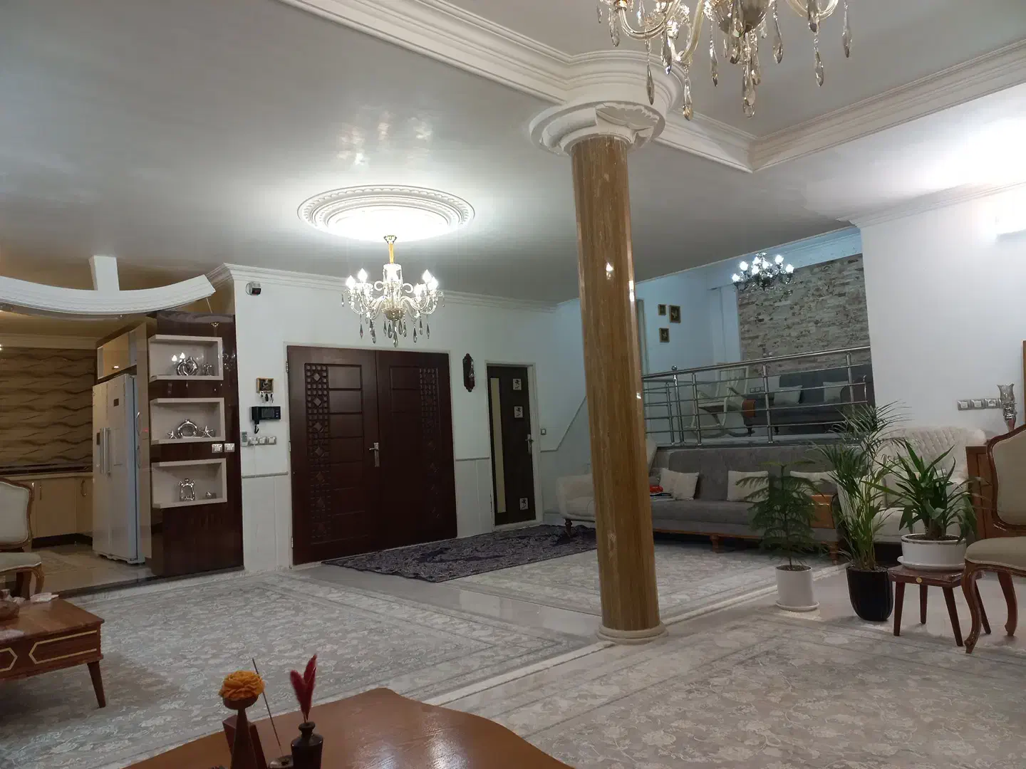 آپارتمان ۱۷۵ متری خیابان کمال