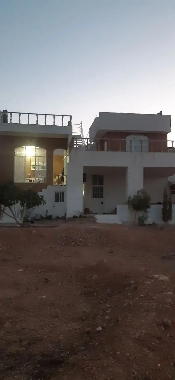ملک انجیرستان بیدبخون