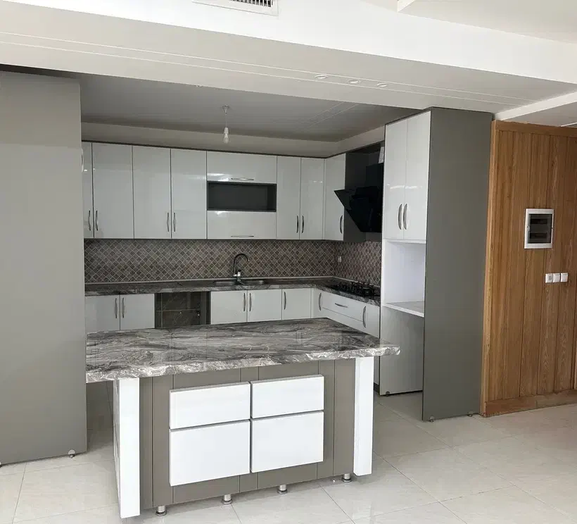 ۱۲۰متر فول امکانات سندآماده