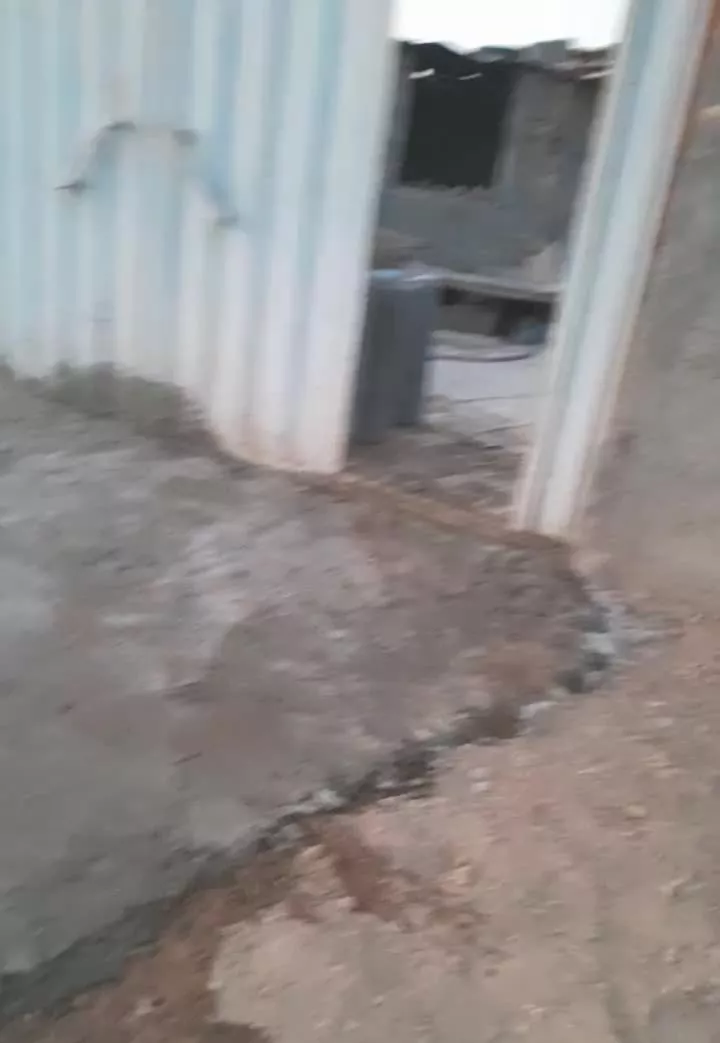 سلام چهار دیواری متراژ ۱۰۰۰ متر  اجاره داده میشود