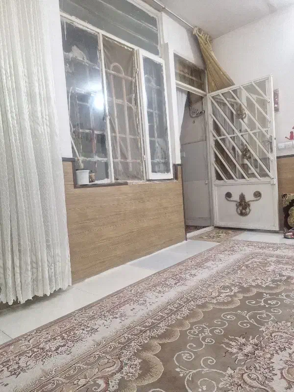 ویلایی تمیز ۶۰متری