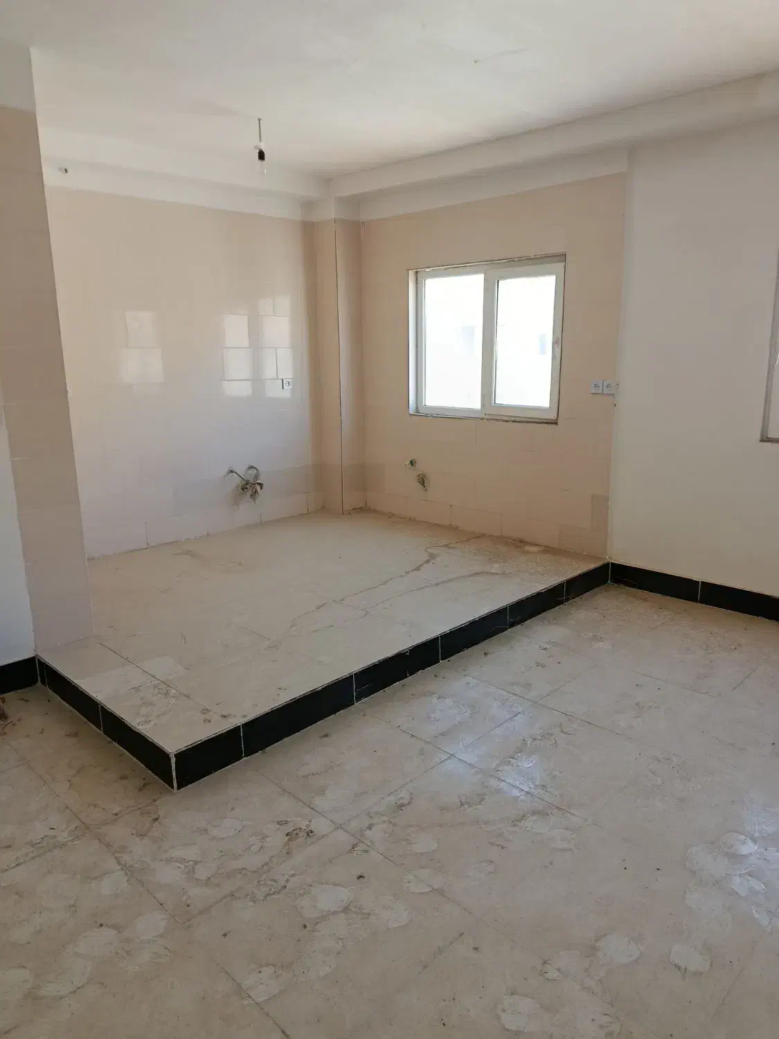 واحدمسکونی خیابان کسری