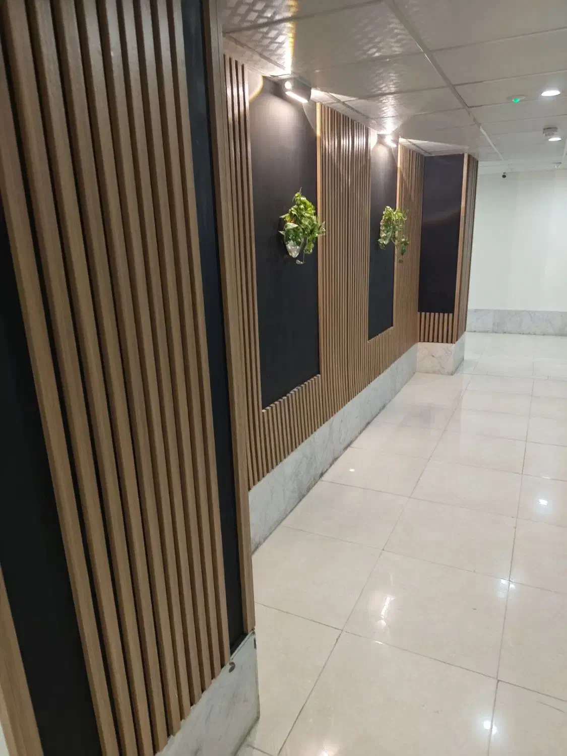 واحد 85متری فول امکانات