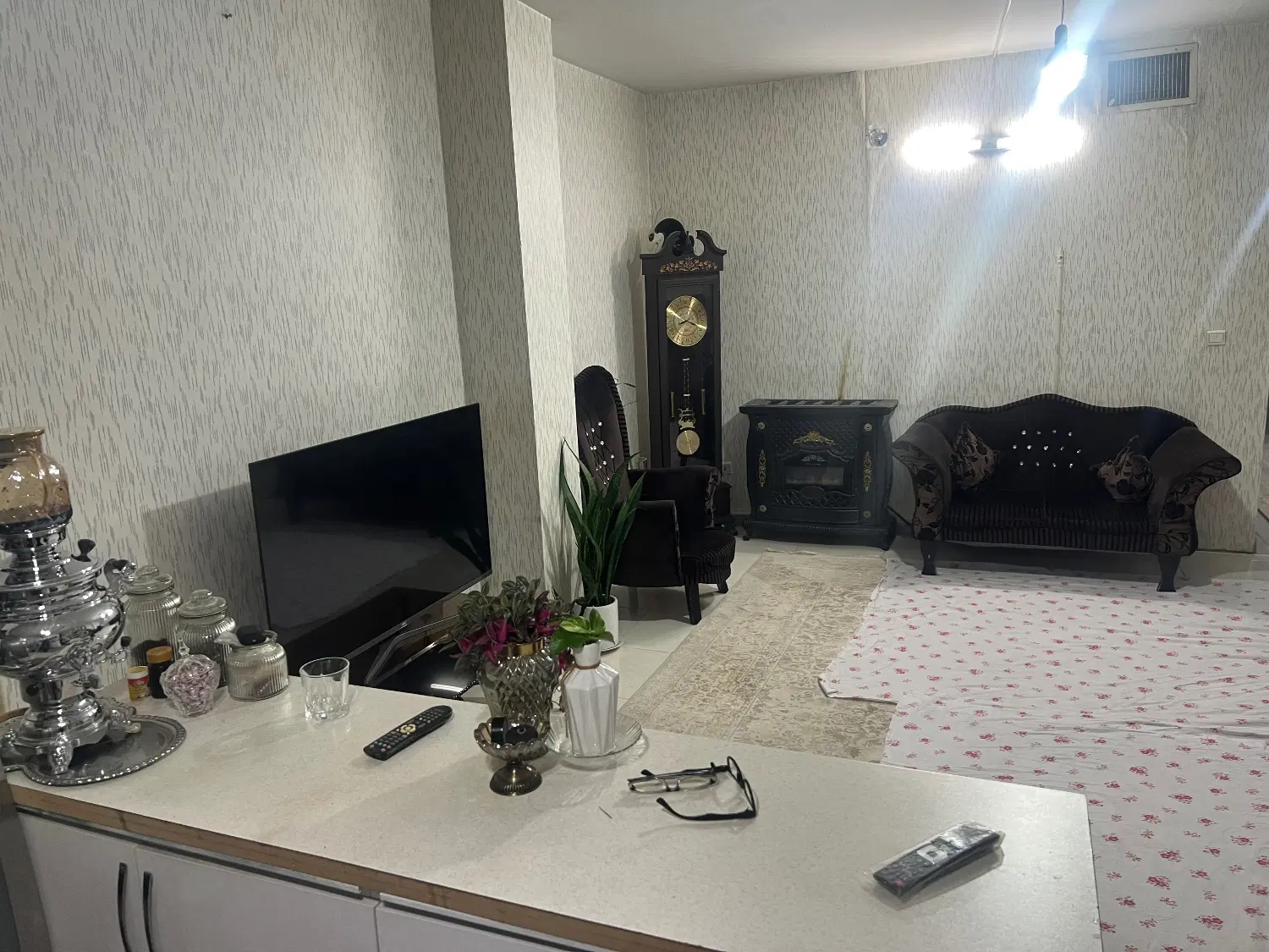 ۷۵ متری رو به افتاب