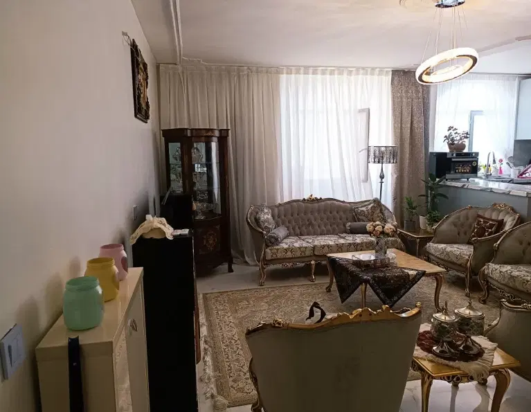 آپارتمان ۷۲ متری سندی