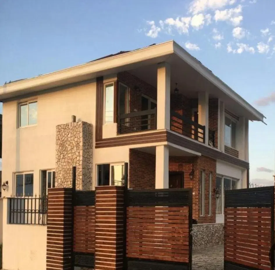 ویلایی _ دربست_ ۳۰۰ متری _ سفیرشمالی