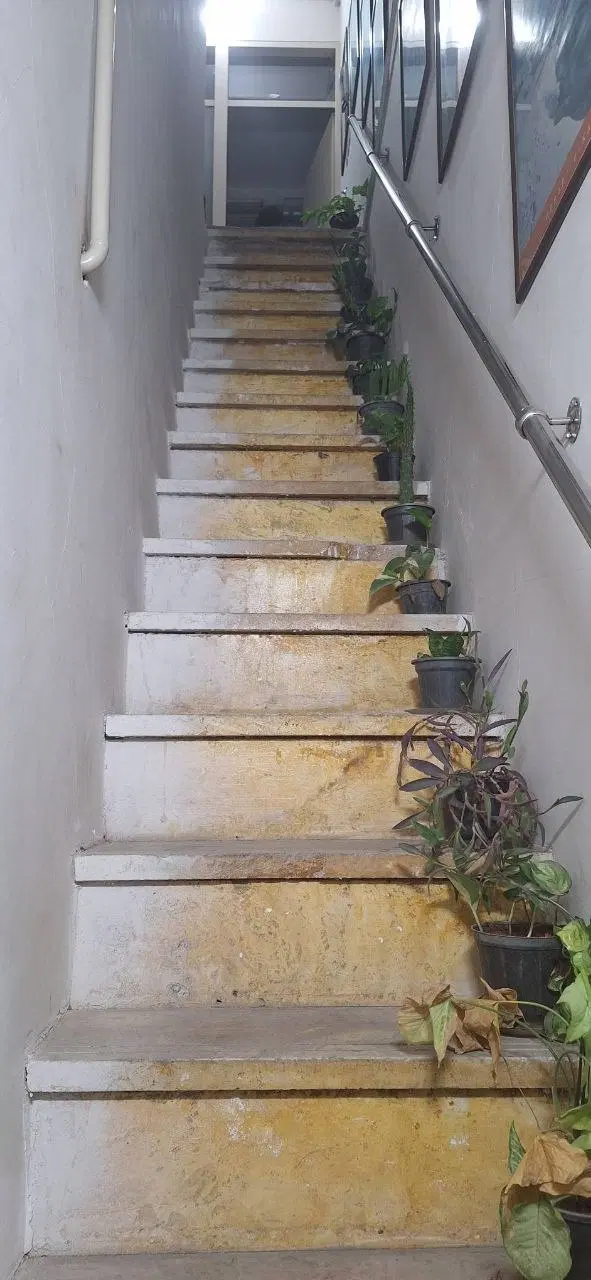 اجاره دفتر کار _ واحد بر بلوار باهنر جنب فروتن