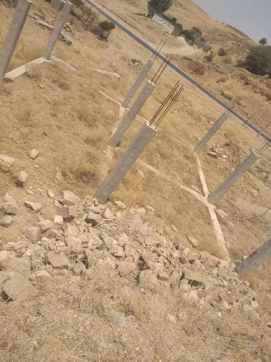 زمین جا مغازه