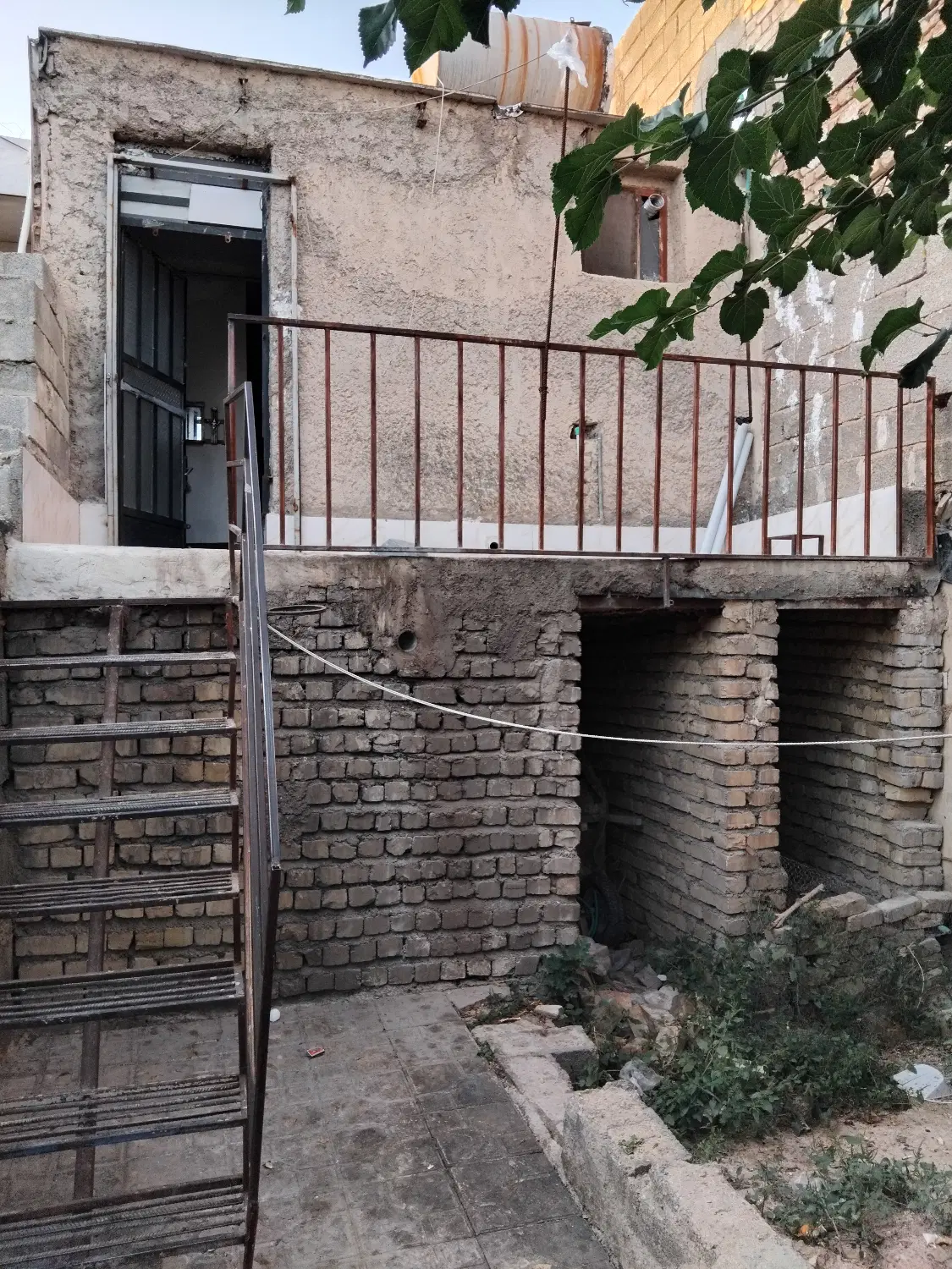 ویلایی دستخضر کلنگی بهترین لوکیشن