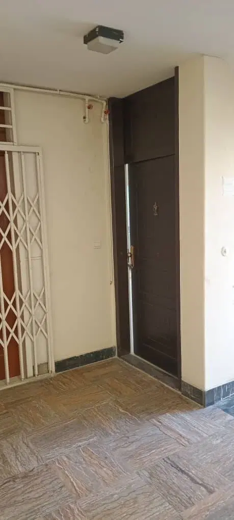 ۷۷متر سند اداری نبش ولیعصر