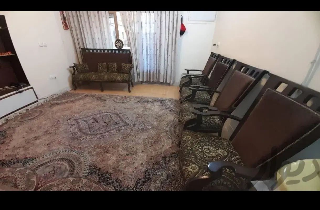 (طبقه همکف ۶۱ متری رزمندگان)