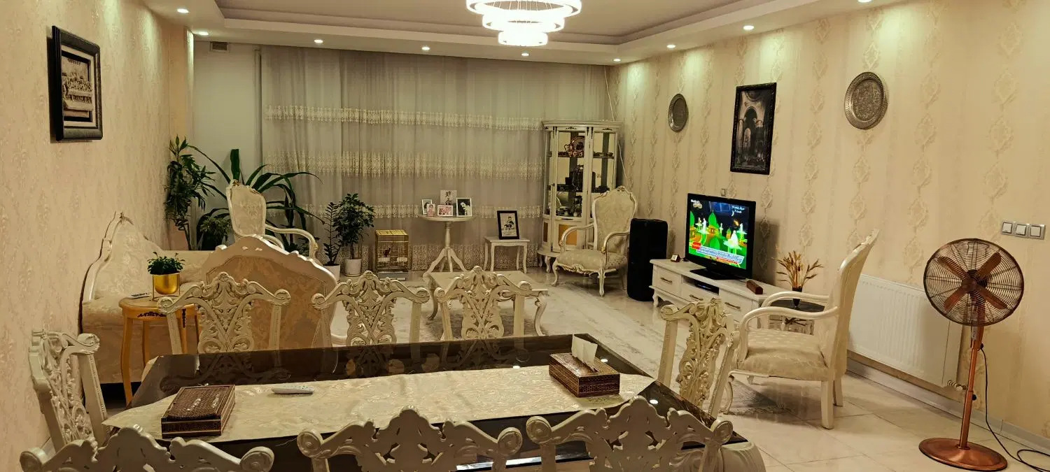 فروش  دو واحد آپارتمان سه خواب در خیابان رضایی