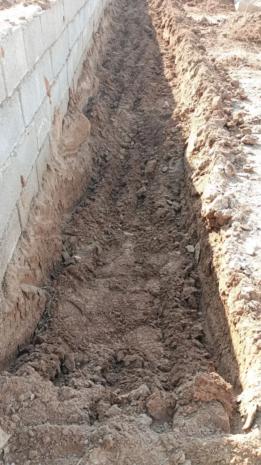 زمین نور مجنون
