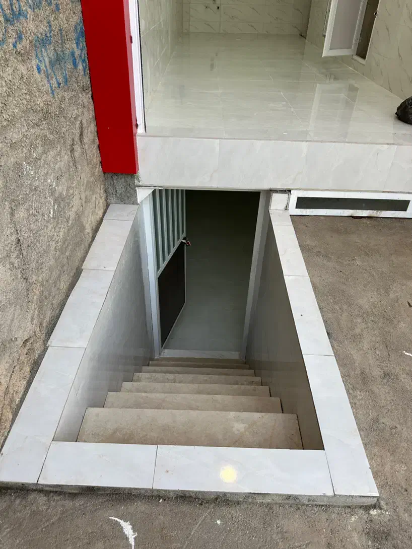 انبار .زیر زمینی_۲۸مترمربع_گلدشت غربی شهرک حکمت