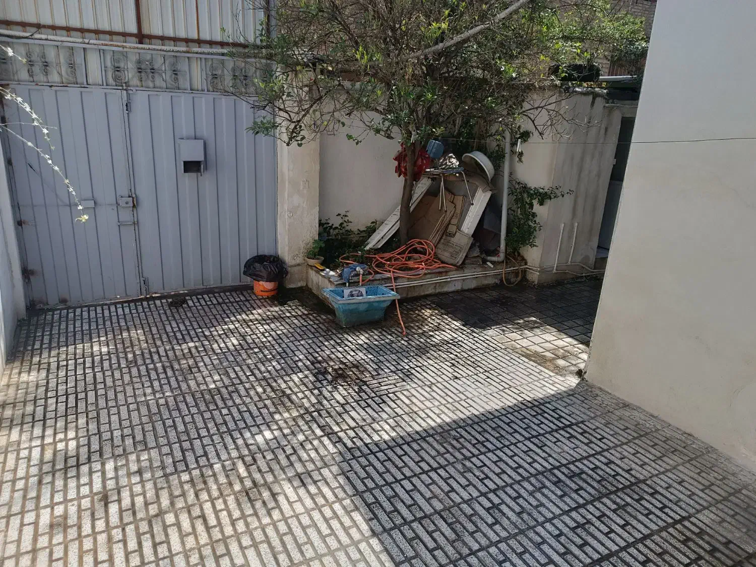 خانه ویلایی  دربست 120متر  .دو خوابه .رهن کامل 500