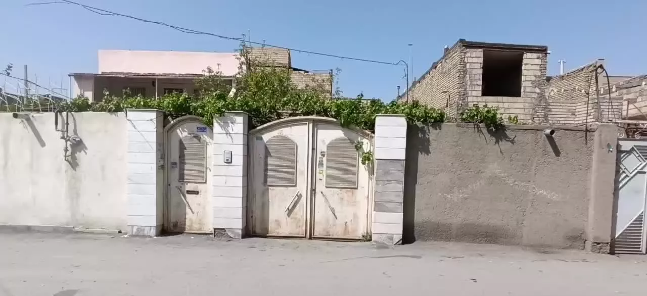 ۲۶۰ متری _ ویلایی دربست _ نزدیک به خط ۳ مترو _مشهد