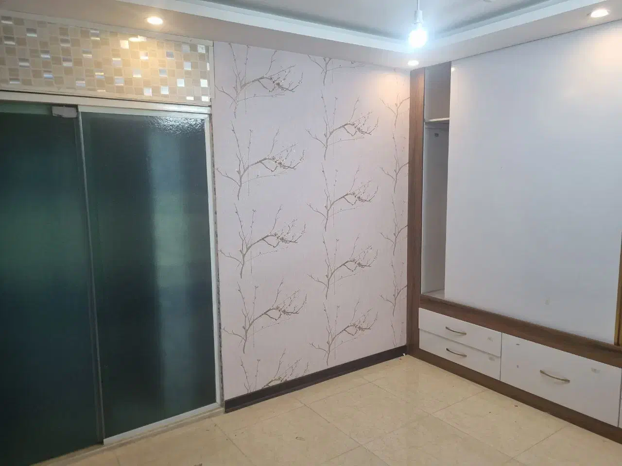آپارتمان ۱۱۰ متری استاد شهریار جنوبی