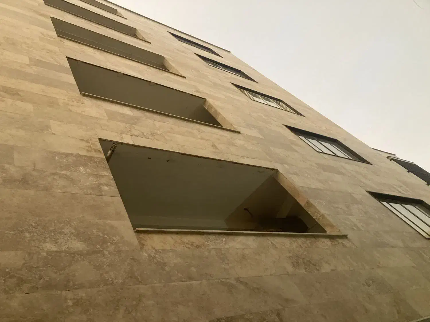 آپارتمان خانه فروشی ۱۶۰ متری
