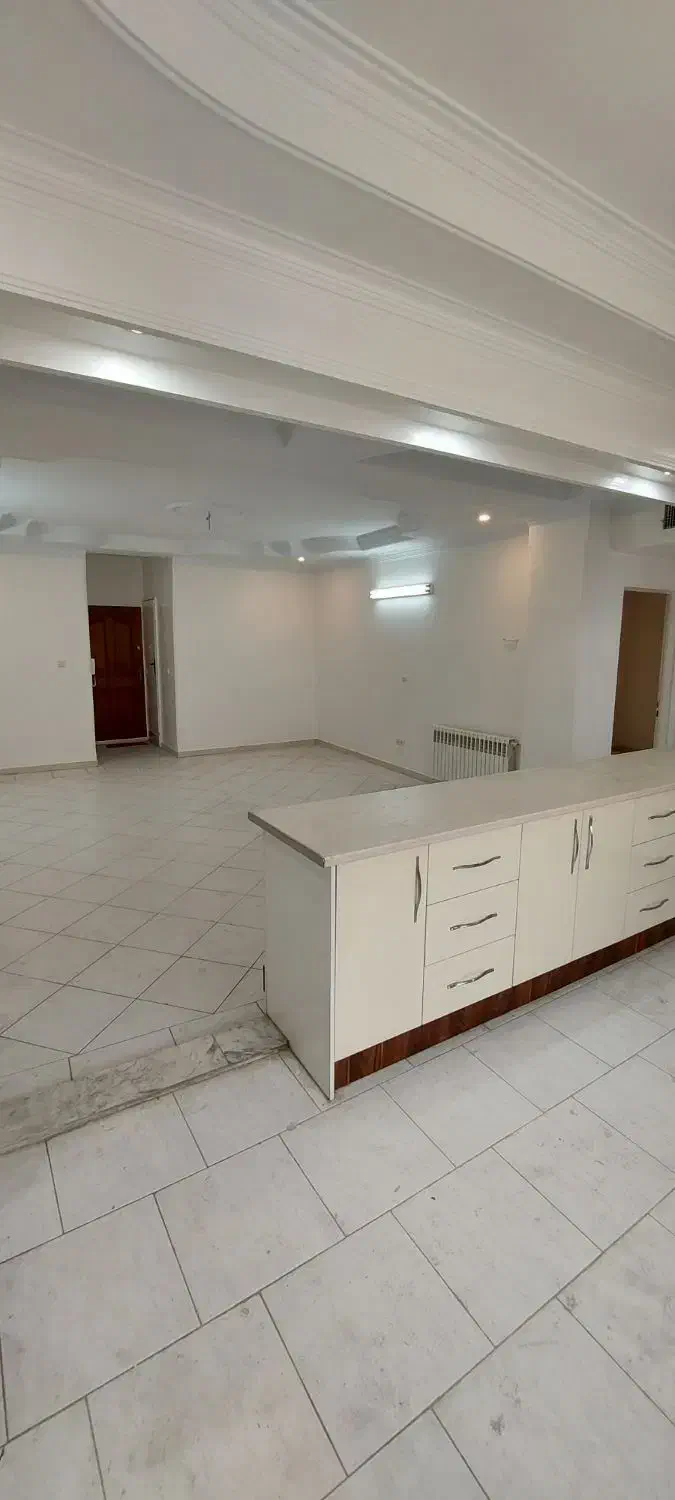 هشتاد و شش متر فول امکانات