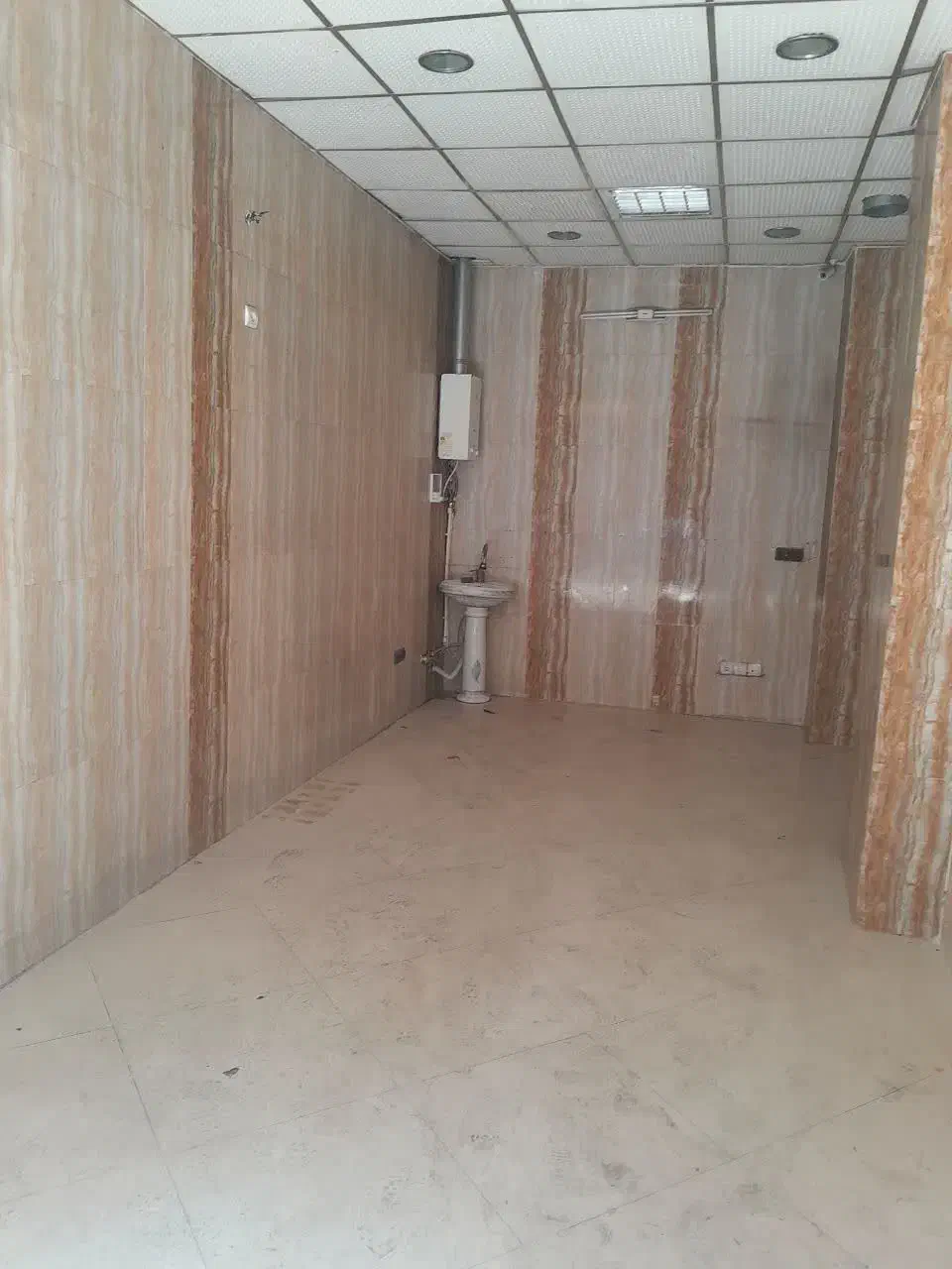 23_5 متر مغازه فول ،تک برگ سند