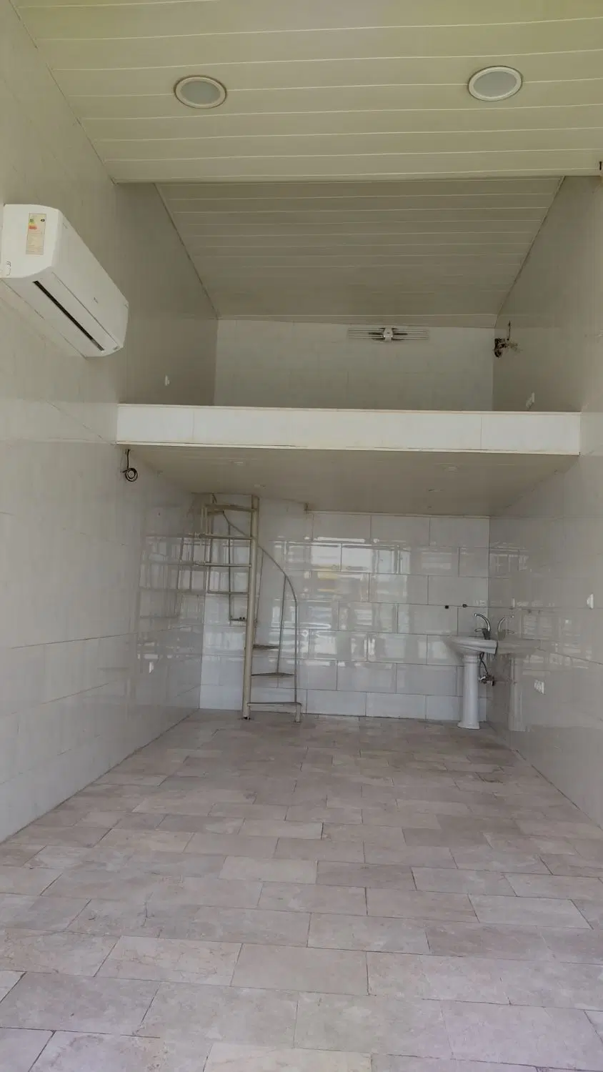اجاره مغازه متراژ ۳۳ متر بلوار جانباز