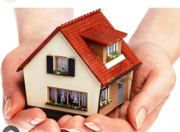 حیاط کلنگی در اهراب، خیام