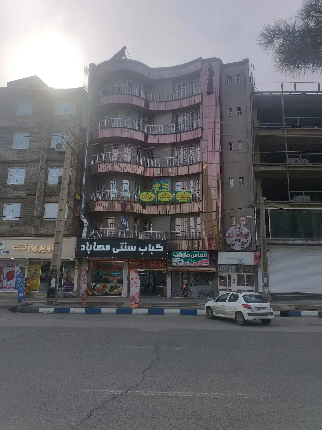 اجاره زیر زمین تجاری  ۲۴۰ منرب در حسنی