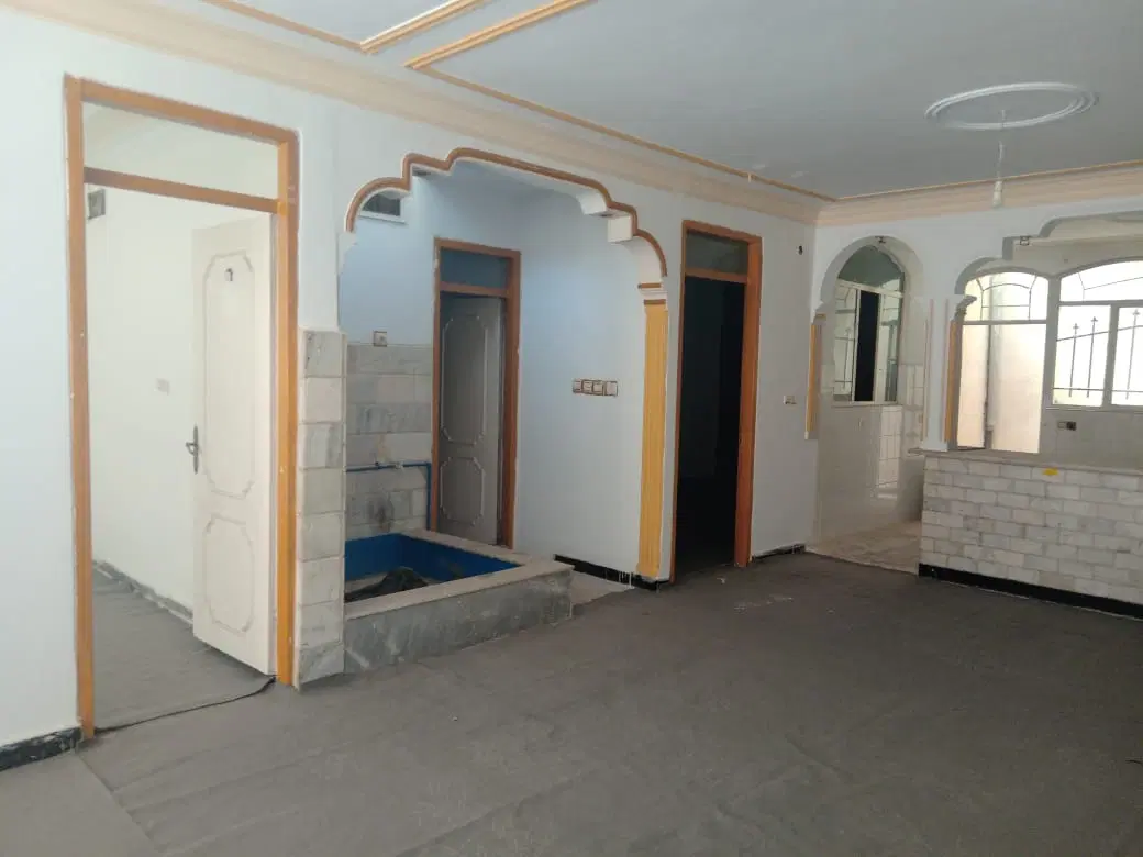 خانه کلنگی در پیشاهنگی کرج