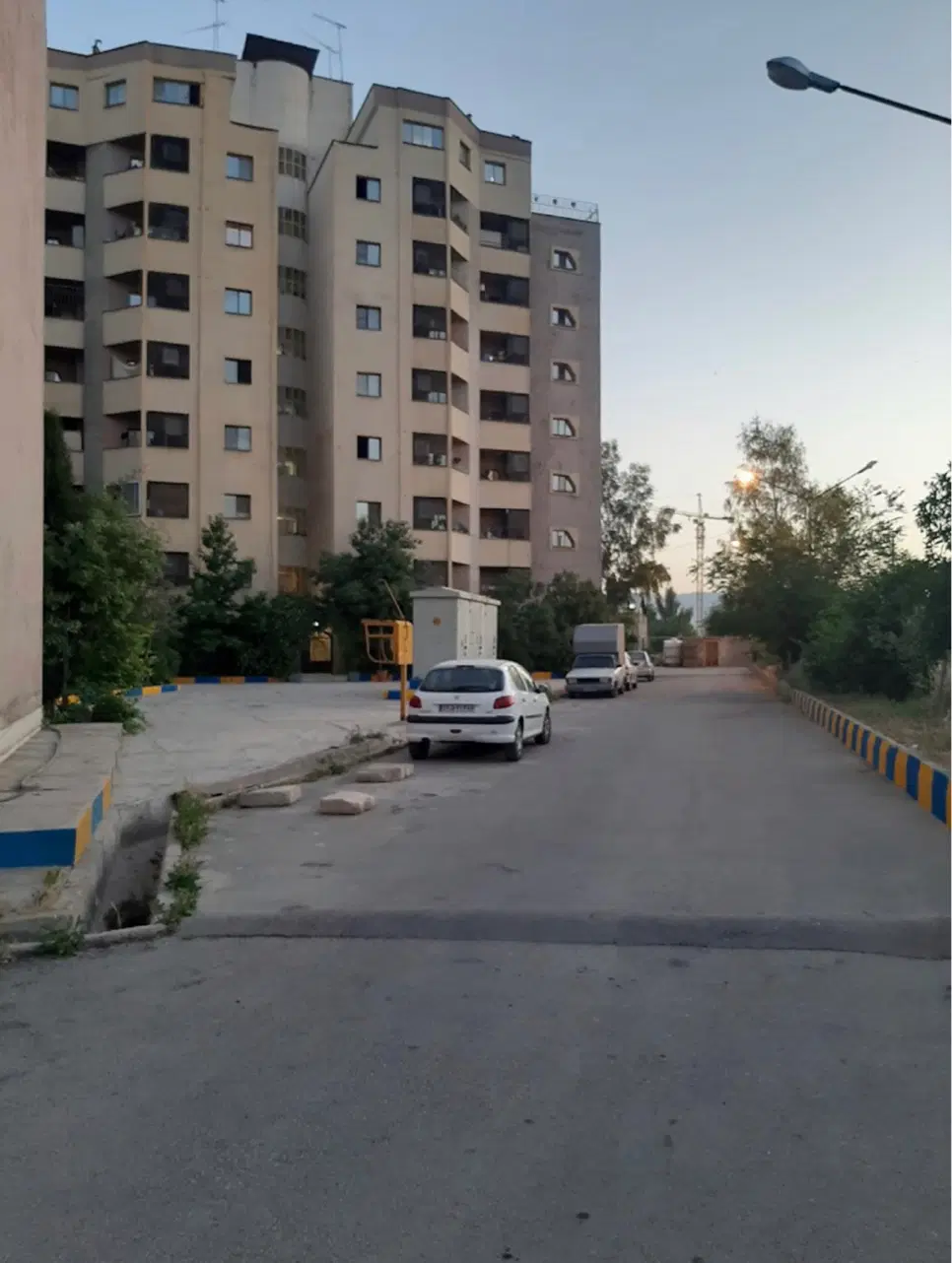 فروش آپارتمان دو خواب محراب مجتمع آپادانا