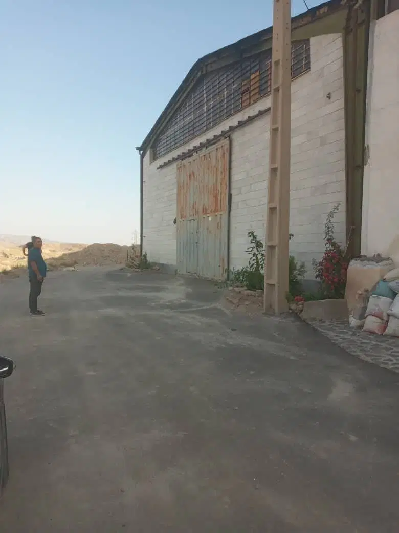 ۲۵۰ متر سوله اجاره ای واقع در سیاه سنگ.