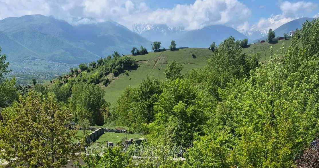 ۳۴۰ متر با بر ۱۵ شمالی