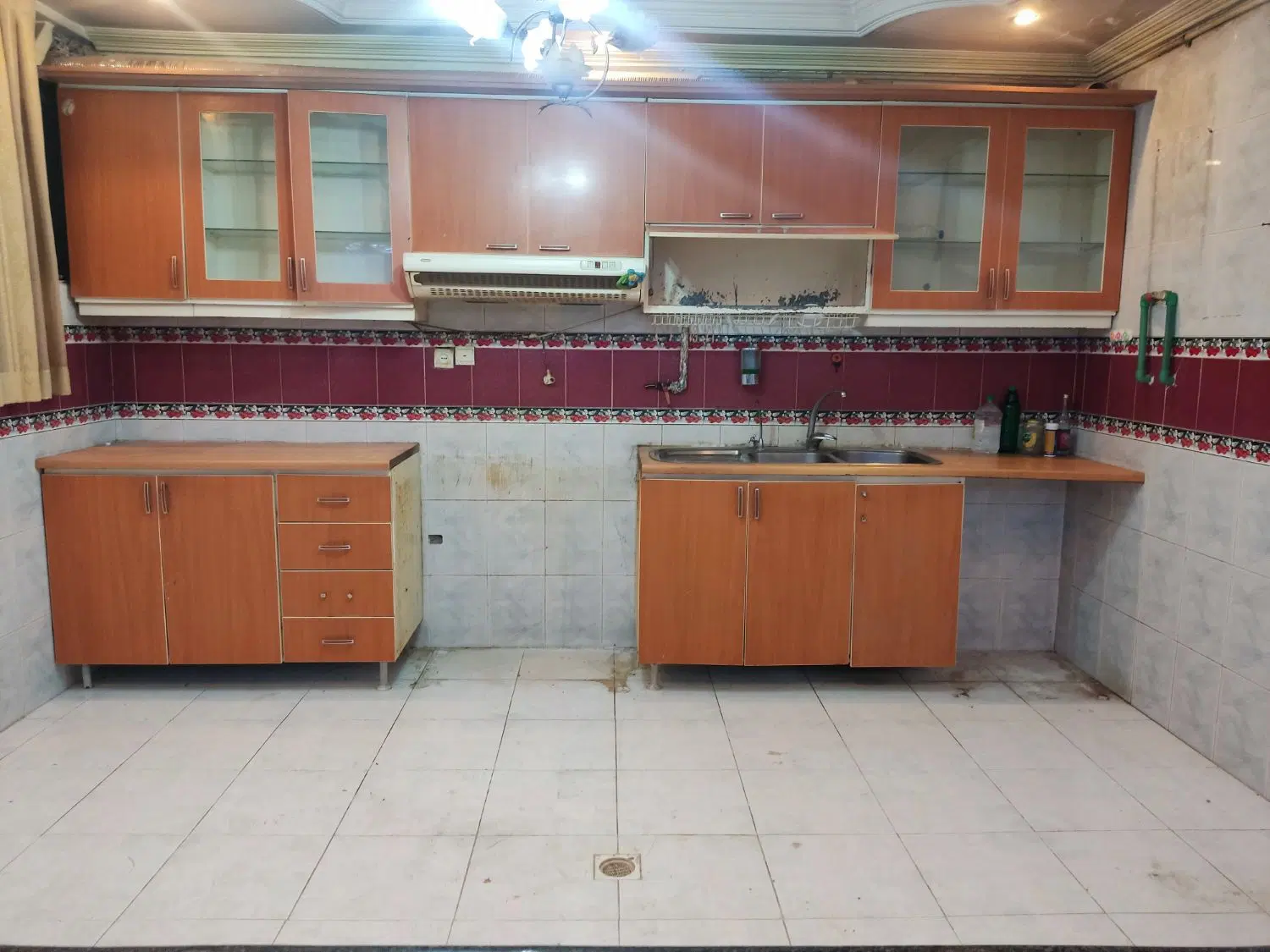 واحد اجاره ای_۱۲۴متری_سه خواب_خیابان مدنی