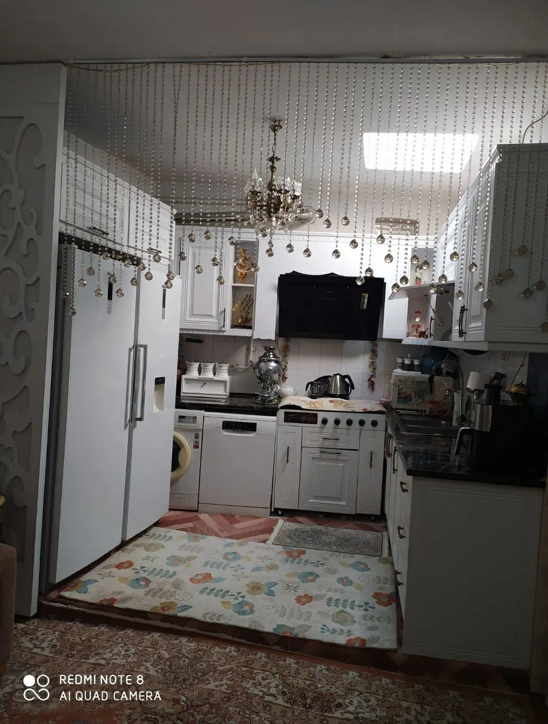 حیاط اخماقیه۸۹ متر