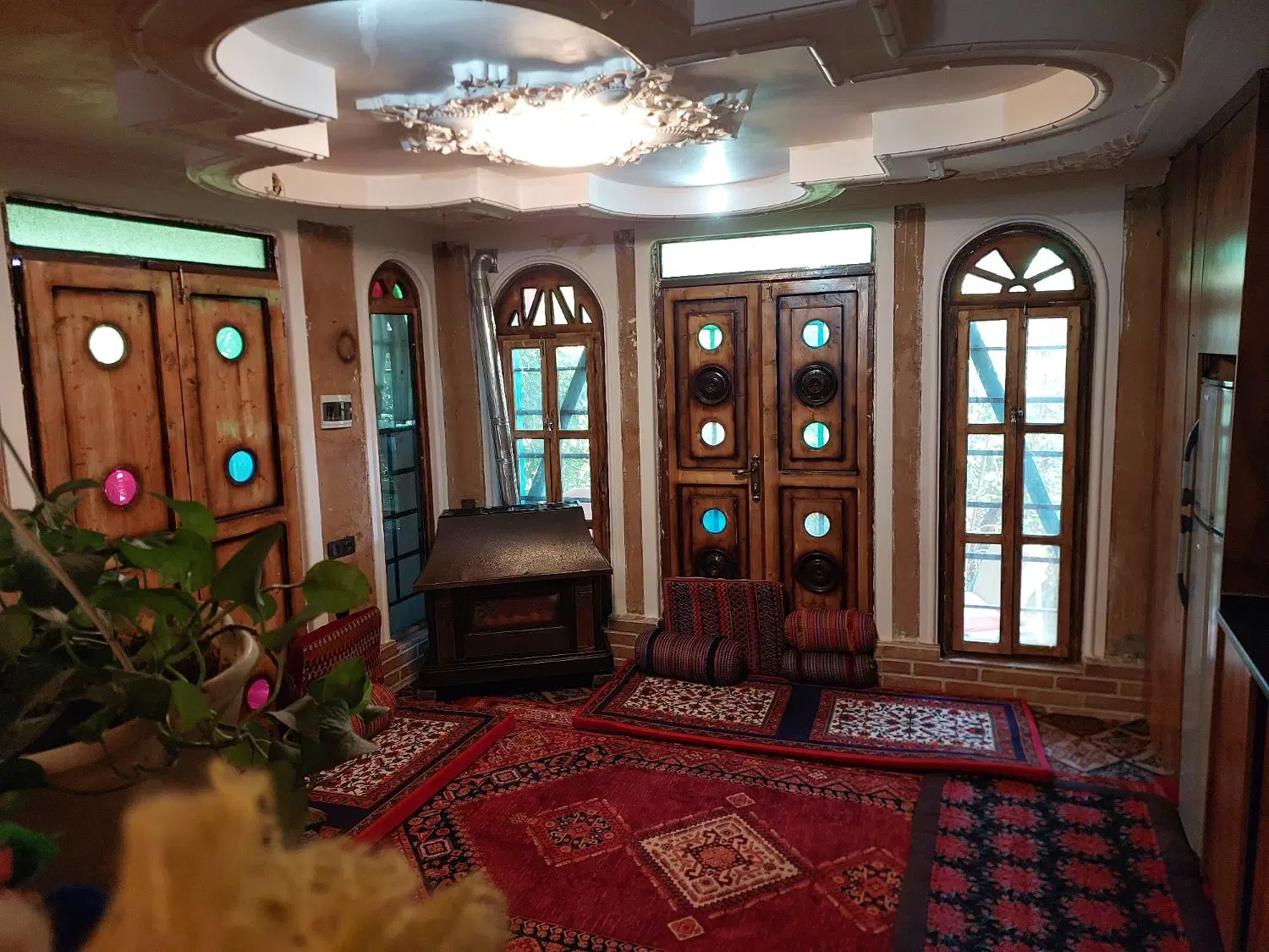 خانه مسافر باغ و یلایی