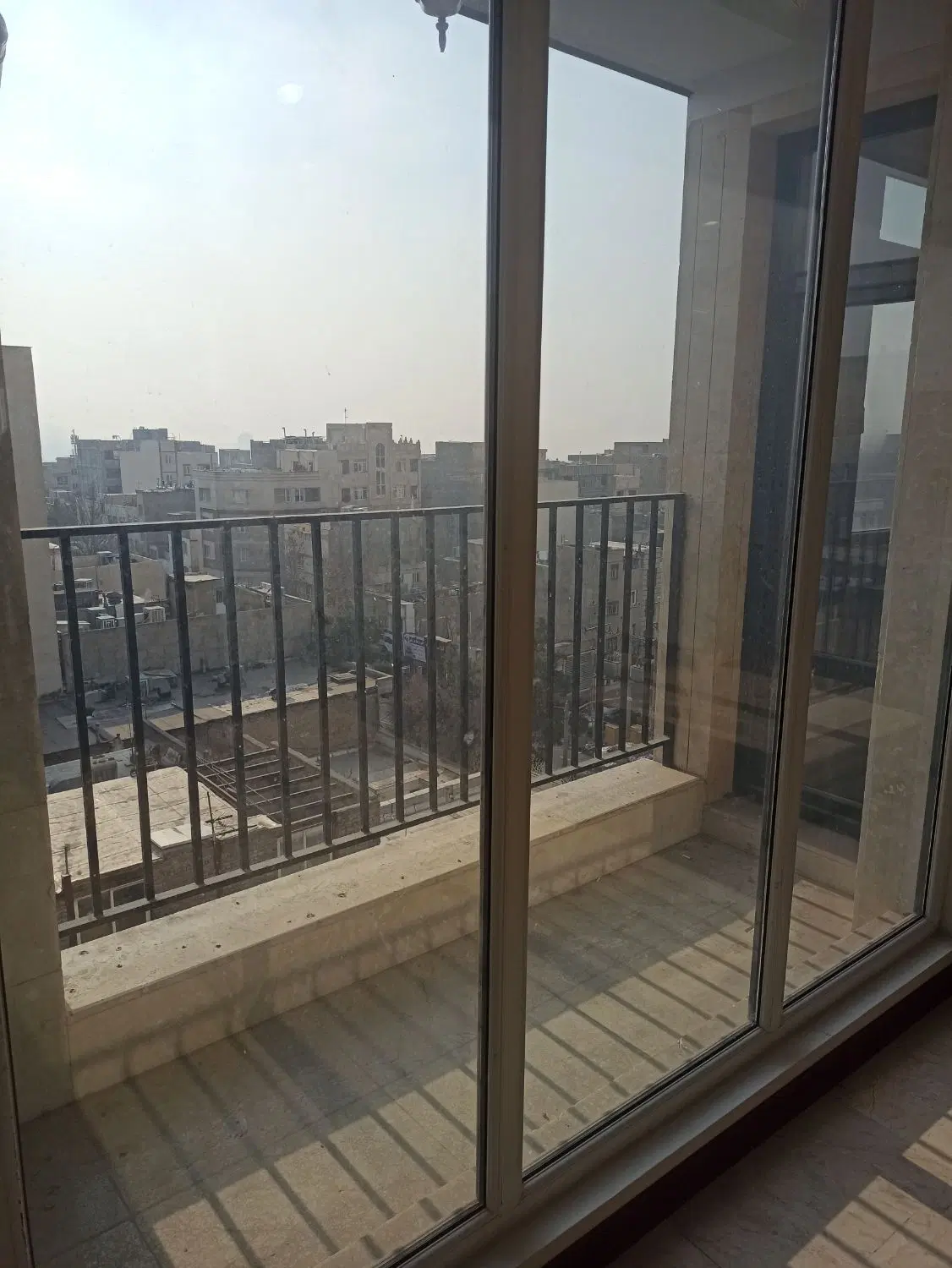 146متر سه خواب نوساز کلید نخورده فروش و معاوضه