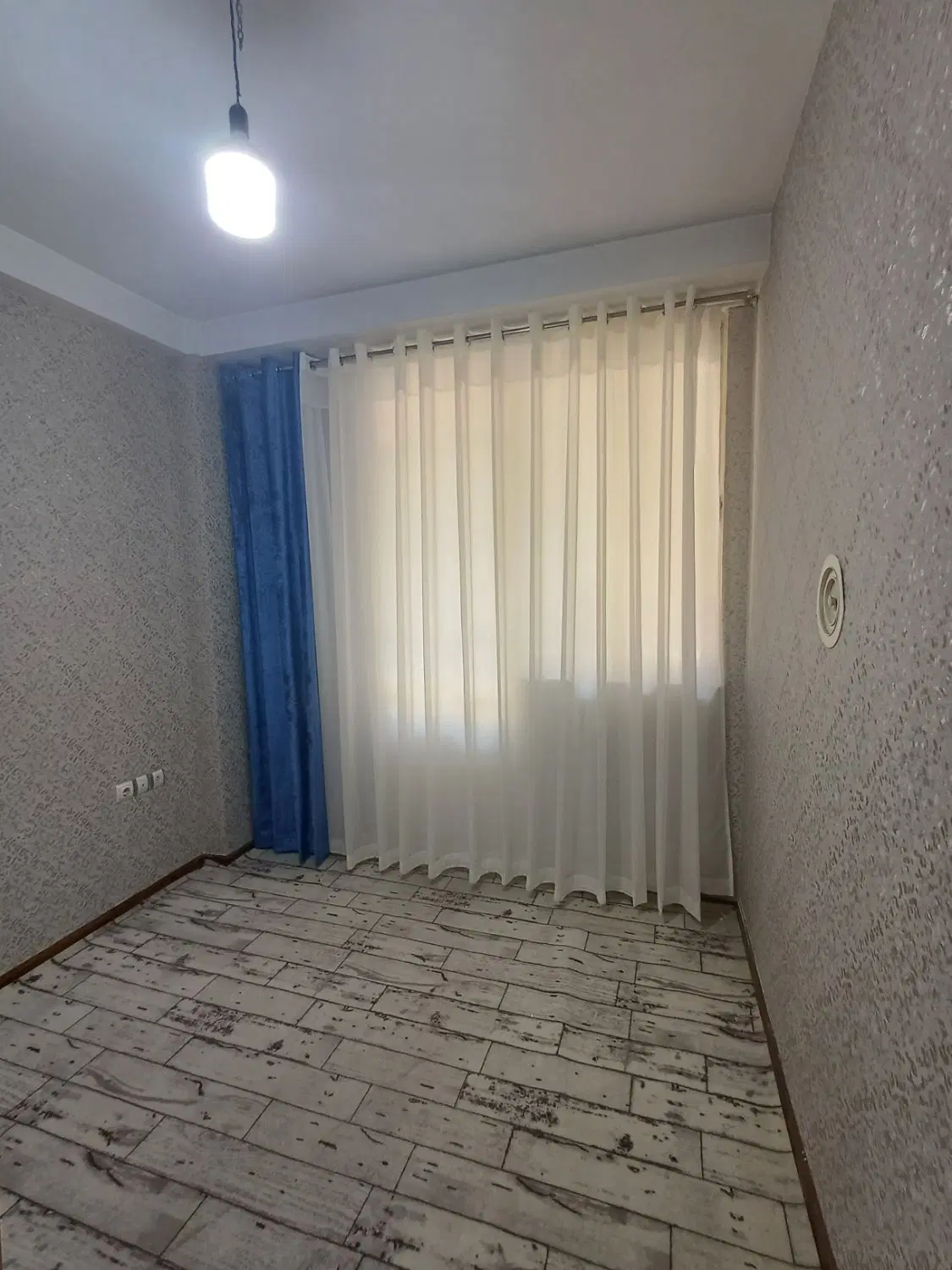 آپارتمان ۵۷متر طبقه۲ باپارکینگ اندیشه (داداش‌پور)